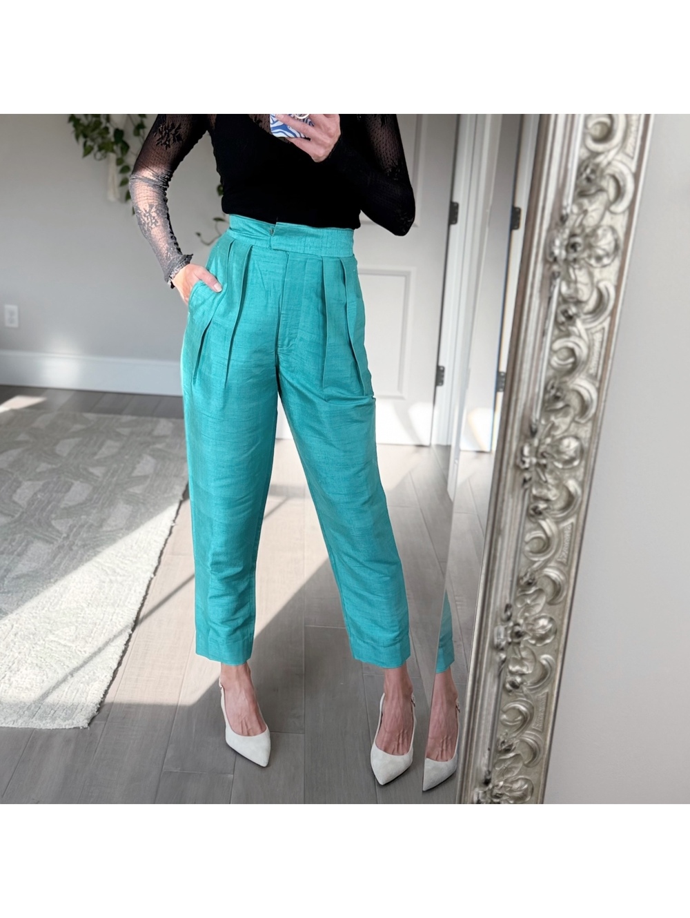 Julia Amory High Waist Pleated Pants Size S